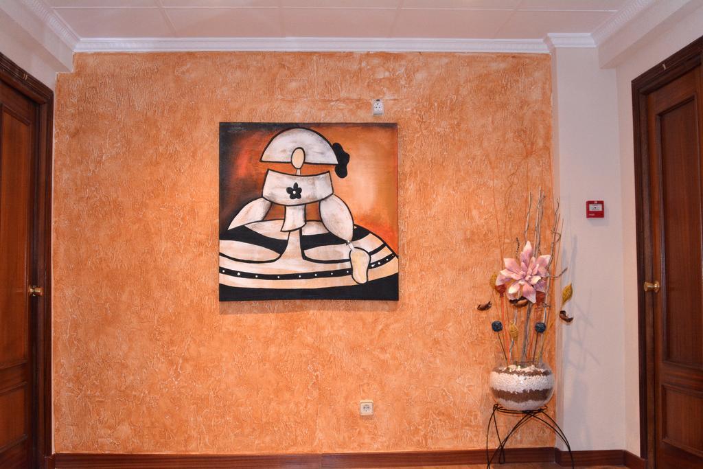 Hostal Gastrobar Carmelo Villarejo de Salvanés Esterno foto